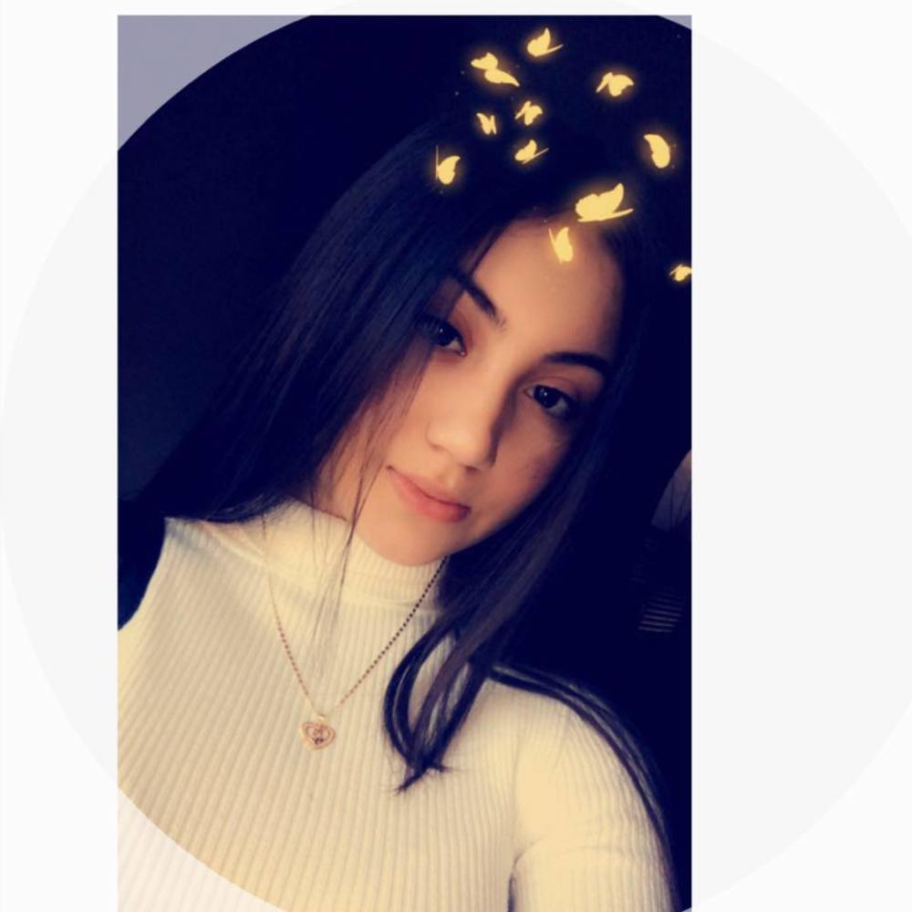 Meet your Posher, Sarahí